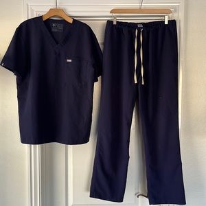 Figs Mens Large Navy Scrubs (Top and Bottom)